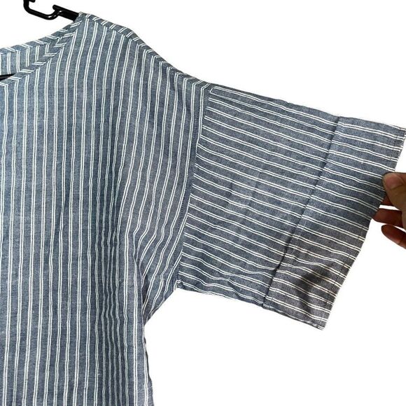 CLN Linen Blend Blue White Striped Short Sleeve‎ Top Size Large - Picture 4 of 8